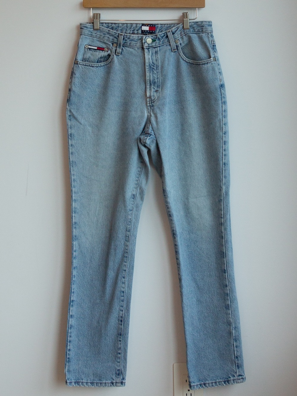 Vintage Tommy Jeans Men’s Light Wash Straight Leg Size 31
